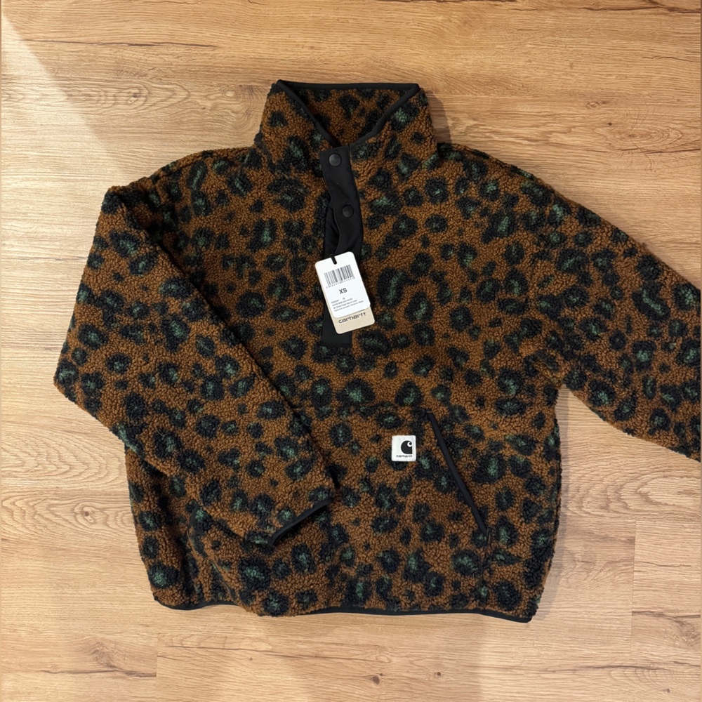 *SOLD* Carhartt WIP elliot half zip sherpa